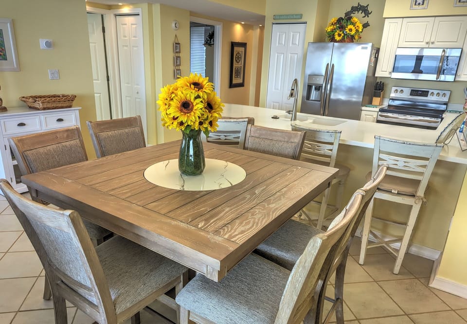 Island Princess #700 Dining Area