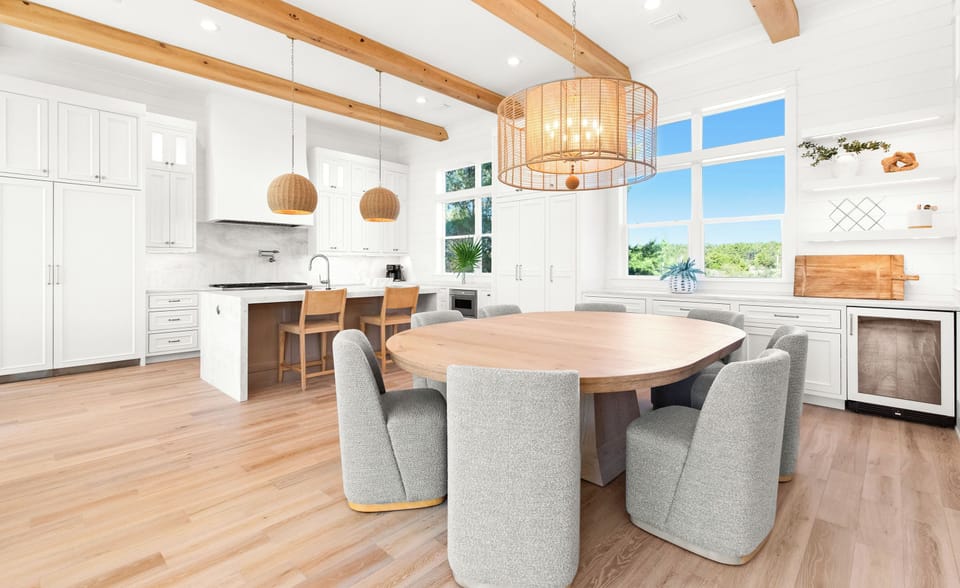 Dining area flows into the kitchen