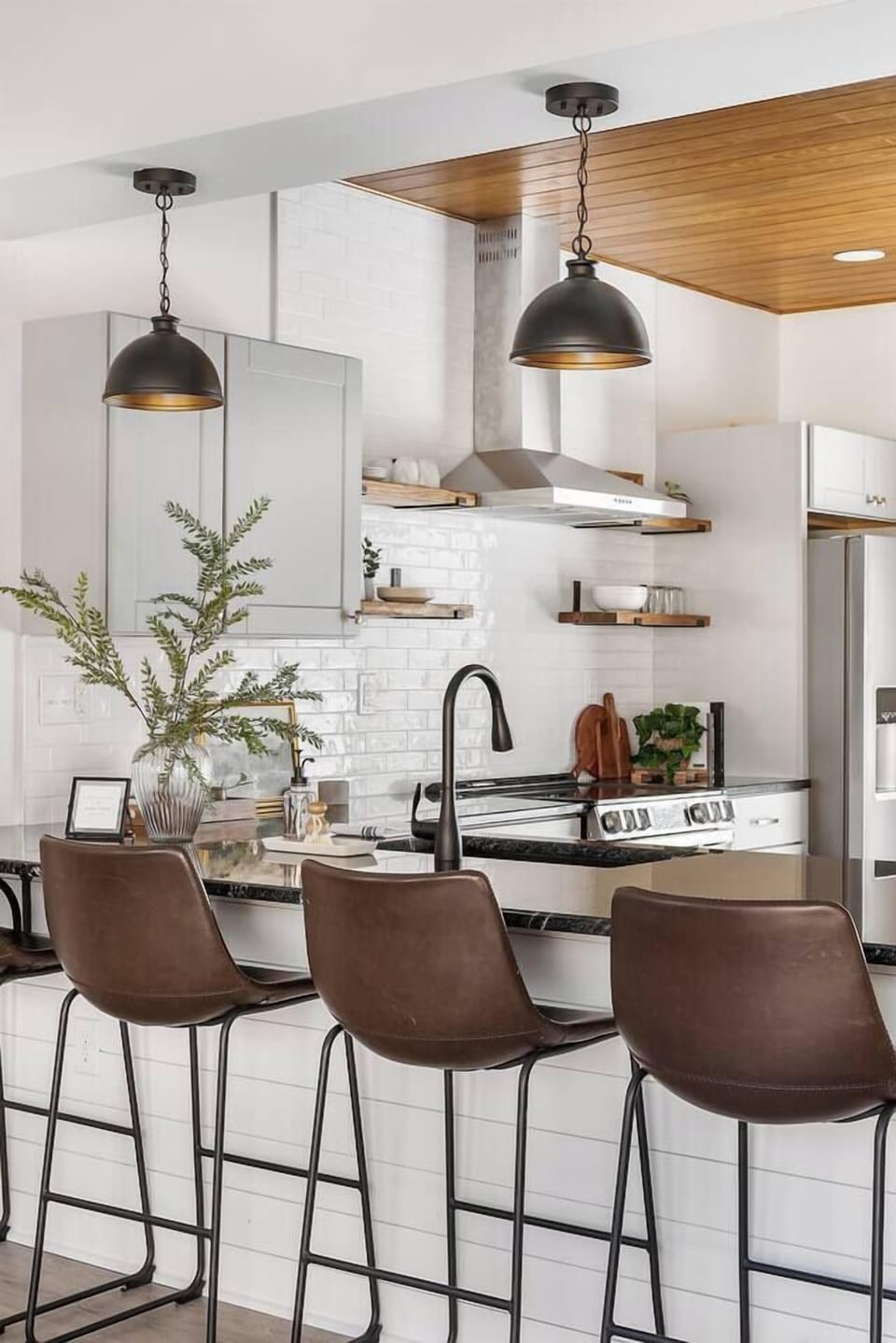 Nelly's Oasis // kitchen (2)