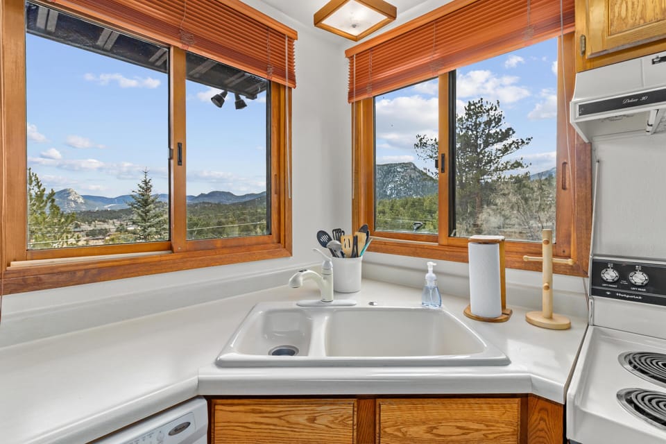 Kitchen Sink View