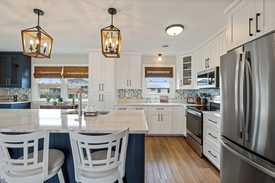 KDH261: Happy Hour | Kitchen Area - Island Seating for 6