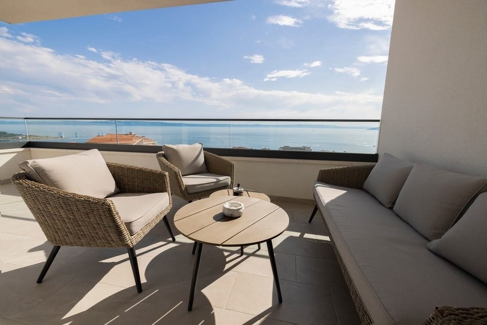 Balcony 1
