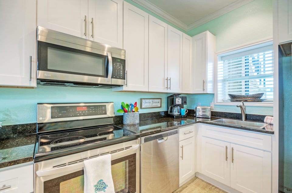 Fully equipped kitchen. (Shorely Blessed)