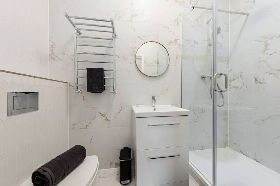 Bathroom (2)