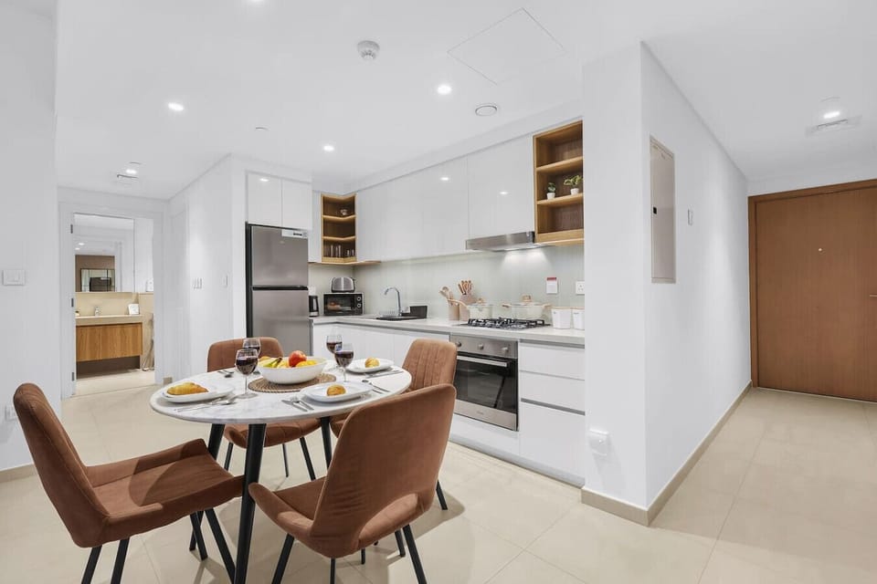 Gourmet Kitchen: Whip up culinary delights in this stylish, well-equipped kitchen!