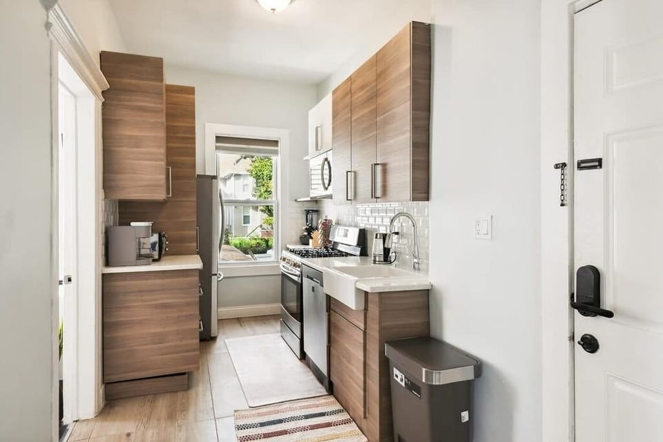 Warm and modern kitchen.