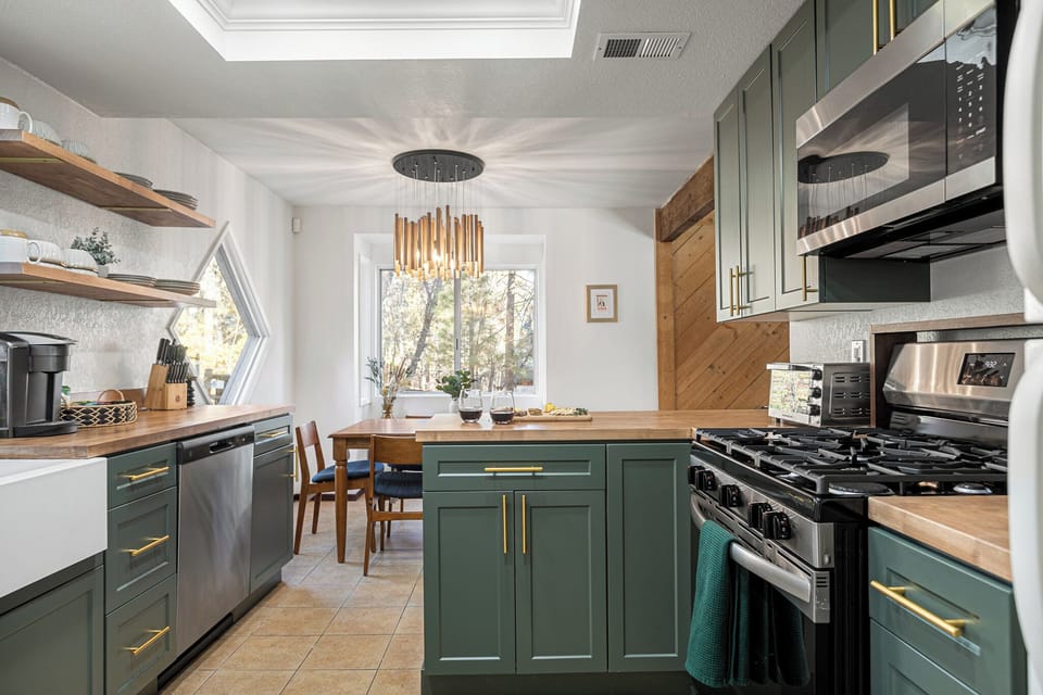 Fully equipped kitchen