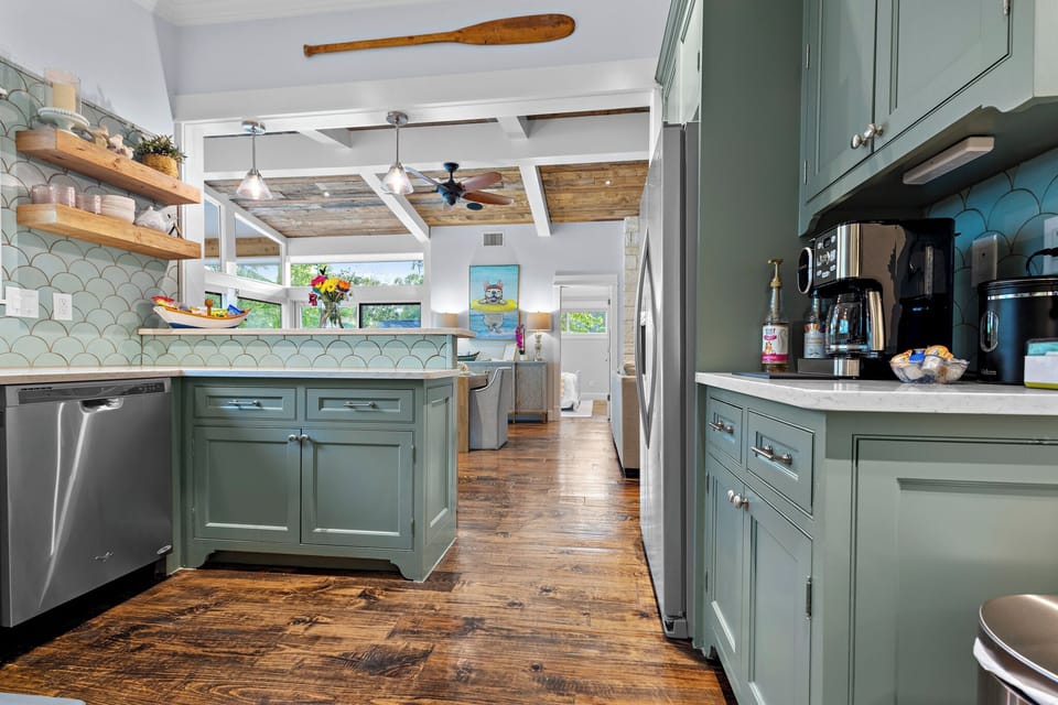 Full Kitchen 