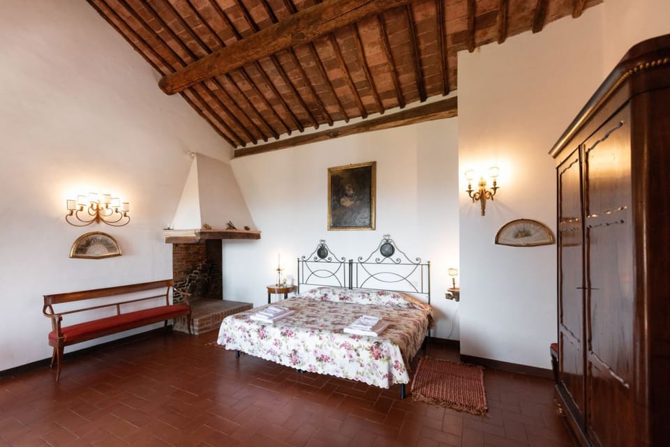 My Exclusive Italy - Villa Majestic Tuscany with Infinity Pool & Lush Garden Villa in Tuscany