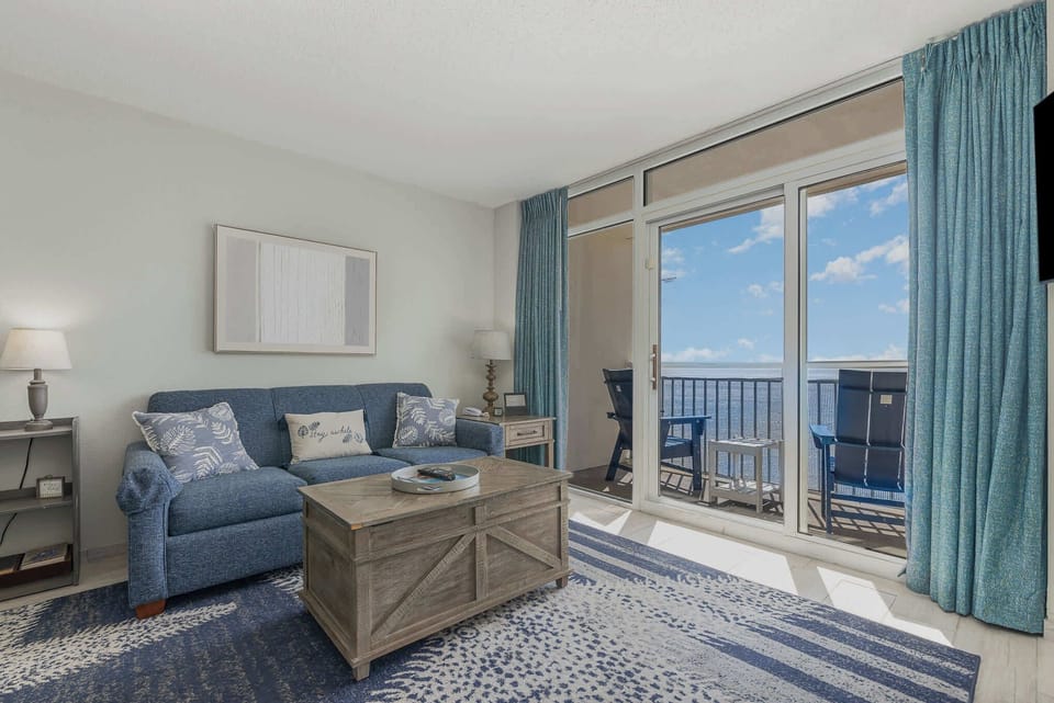 Oceanfront Living Area