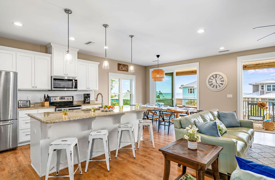 Fully stocked kitchen with all major appliances and a starter supply of amenities