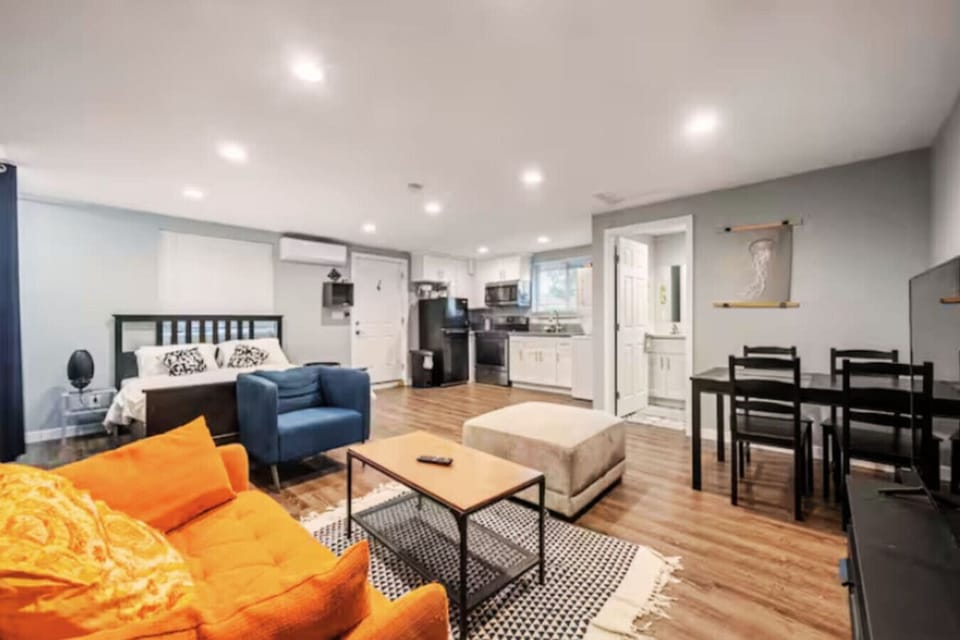 Bright and cozy living area – perfect for relaxing or catching up on shows