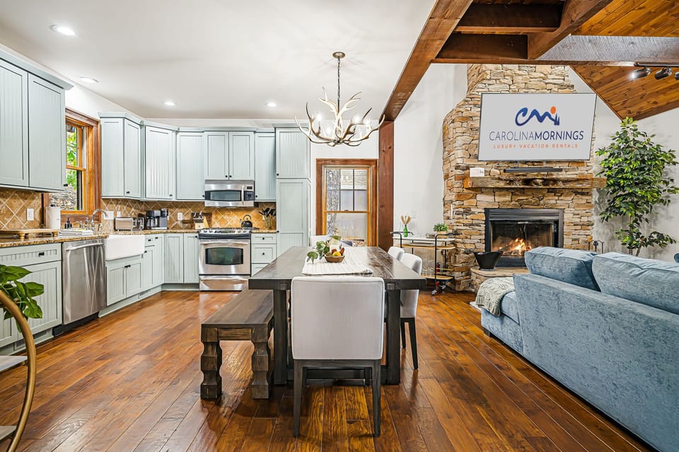 Fully Equipped Kitchen & Dining Area