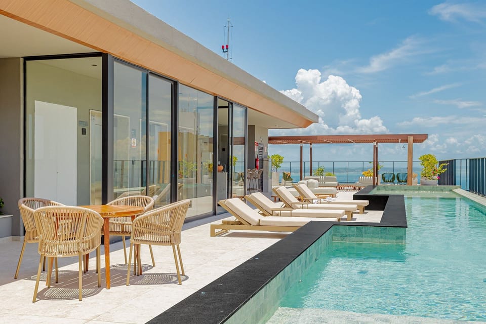 Seating area,Swimming pool