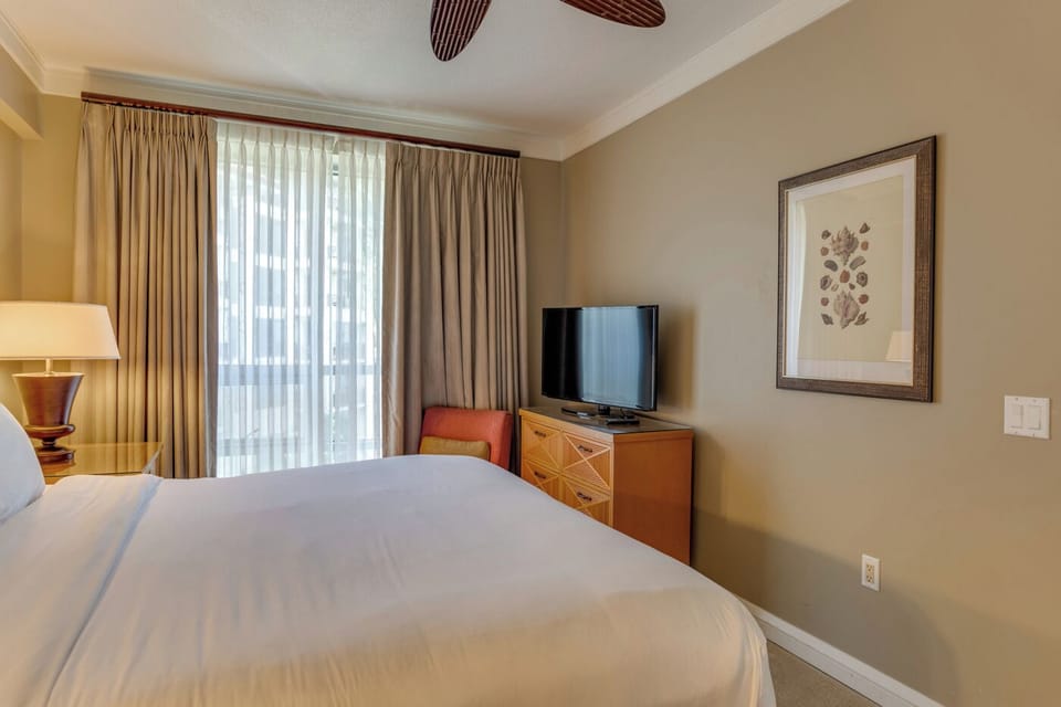 Bedroom. Interior and views may vary based on location and availability.