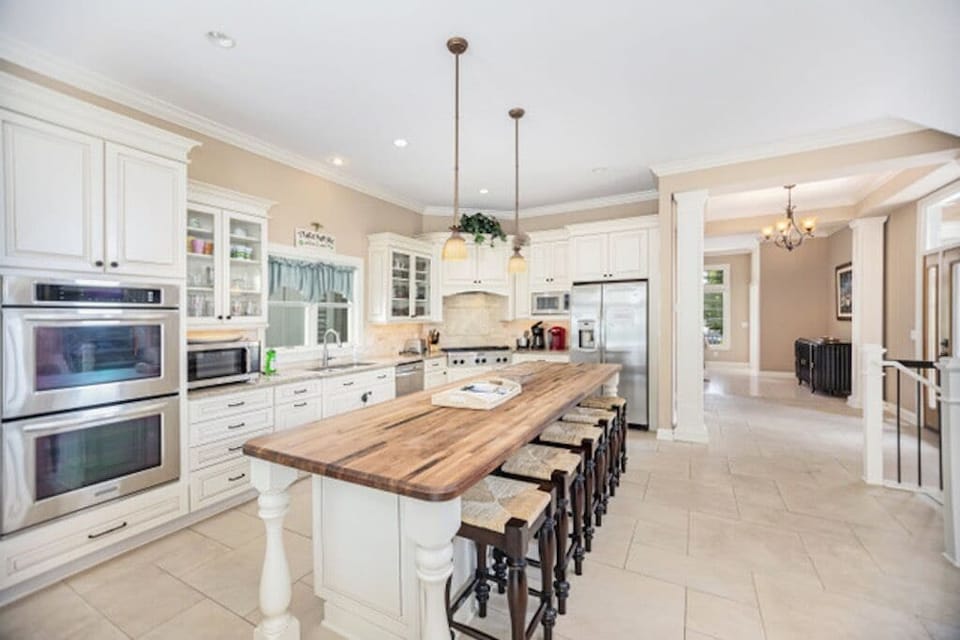 Fully equipped and spacious kitchen for making large family meals. 