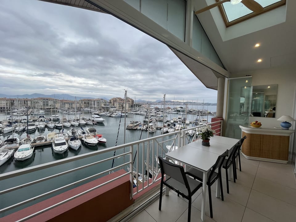 Marina