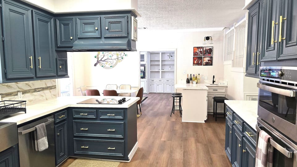 Elegant and Modern Quartz Countertops