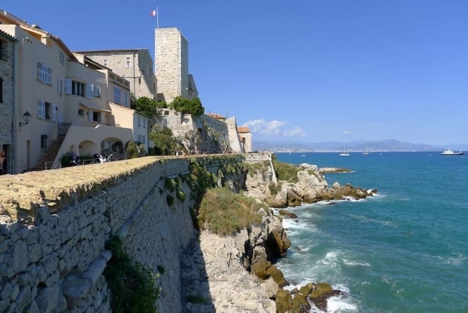 Rempart old town Antibes