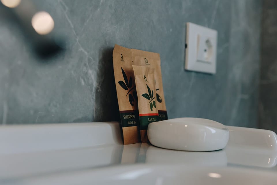 Bathroom amenities