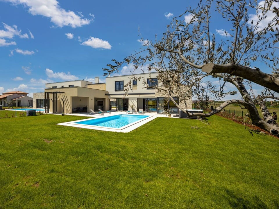 Home, Cottage, Estate, Shade, Garden, Backyard, Yard, Hacienda, Landscaping, Garden Buildings