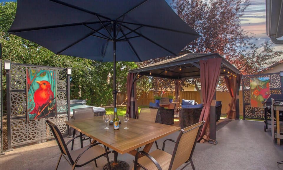 Host outdoor dinners with ease—full dining set included in your private backyard oasis.