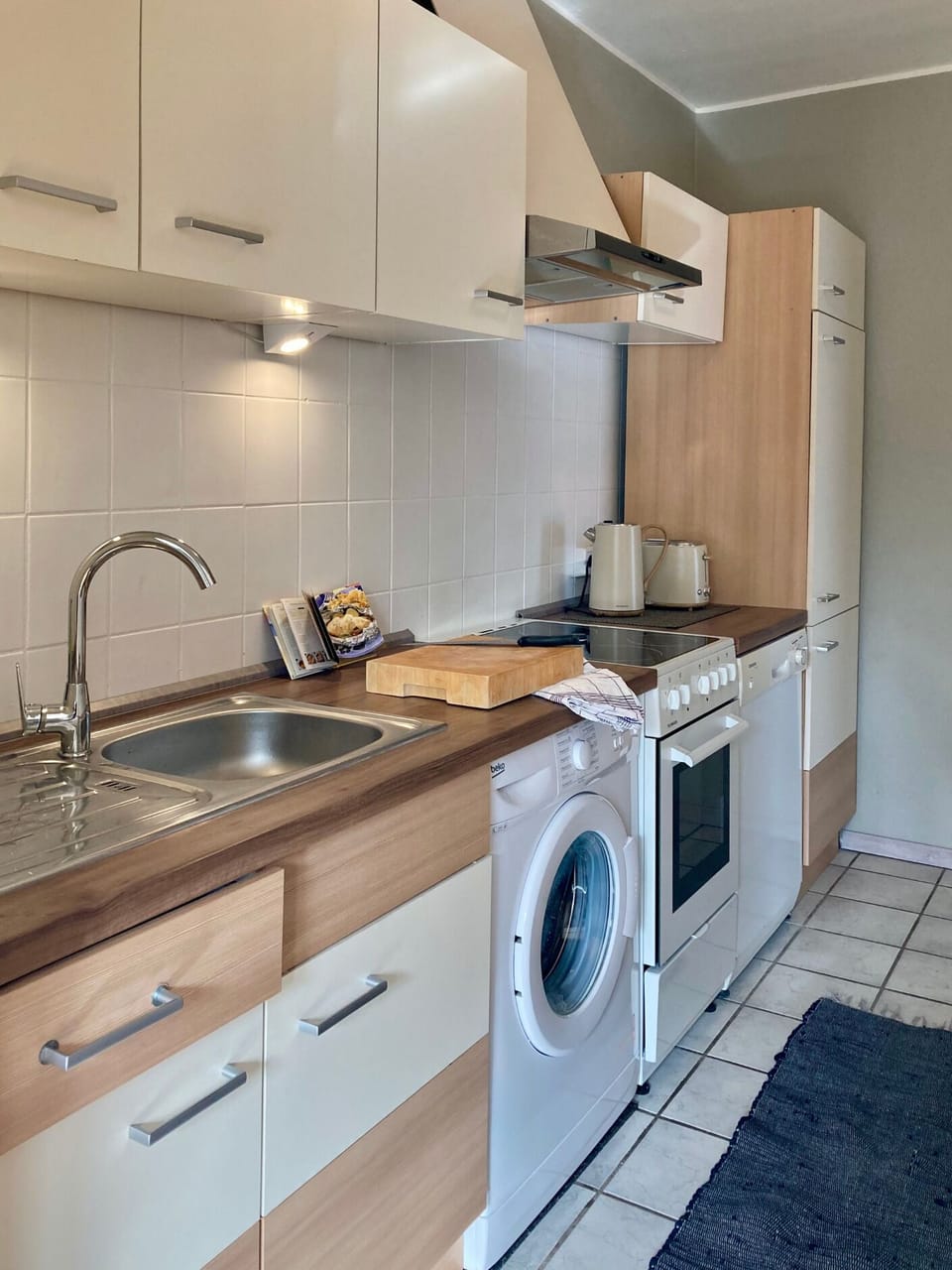 Kitchen (2)