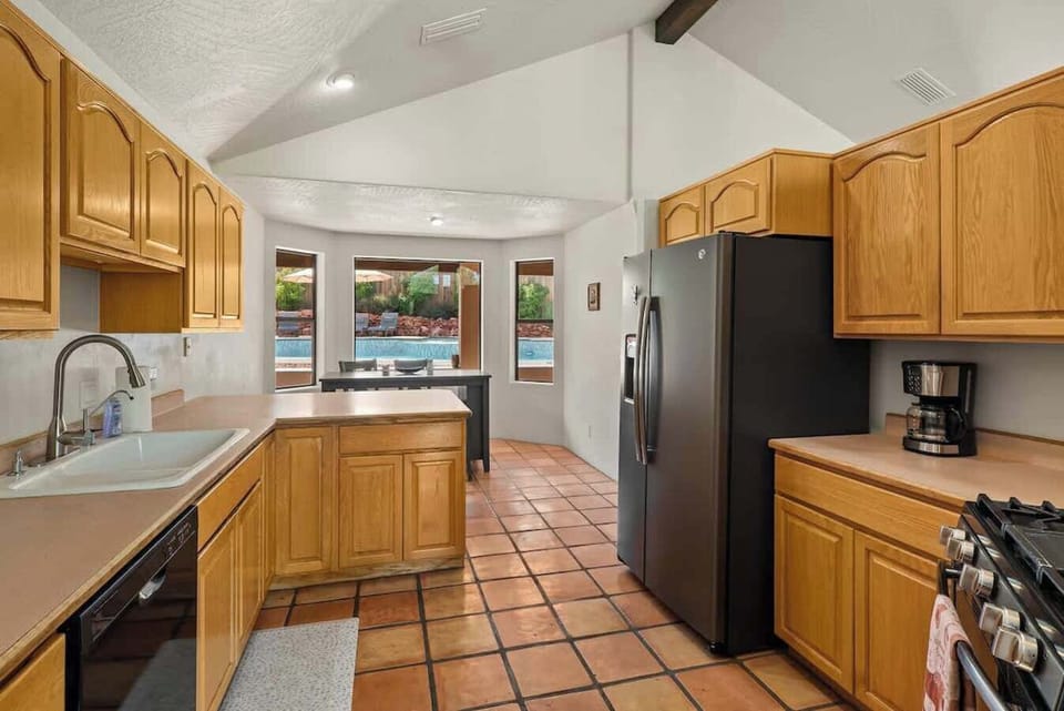 Prepare delicious meals in the fully equipped kitchen.