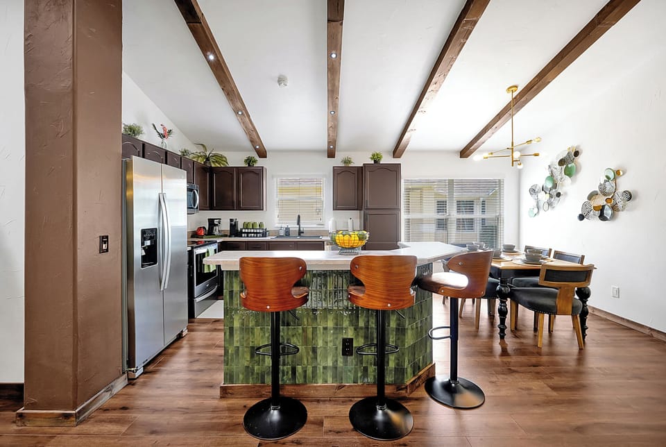 Eat in Kitchen