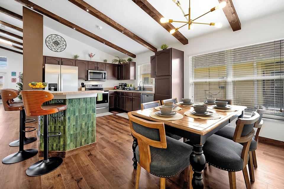 Stylish Kitchen / Dining with Stainless Steel Appliances
