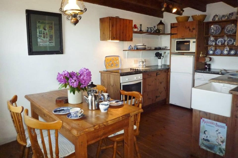 Kitchen/dining area