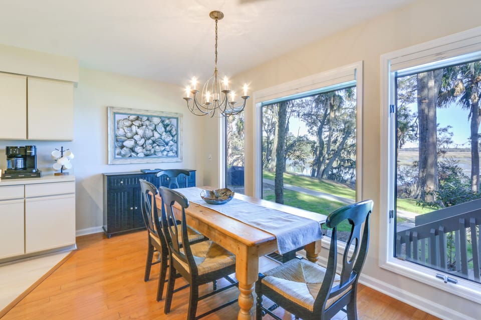 Dining Area | 1st Floor | Dishware & Flatware