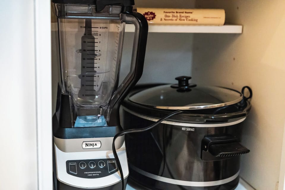Ninja Blender and slow cooker