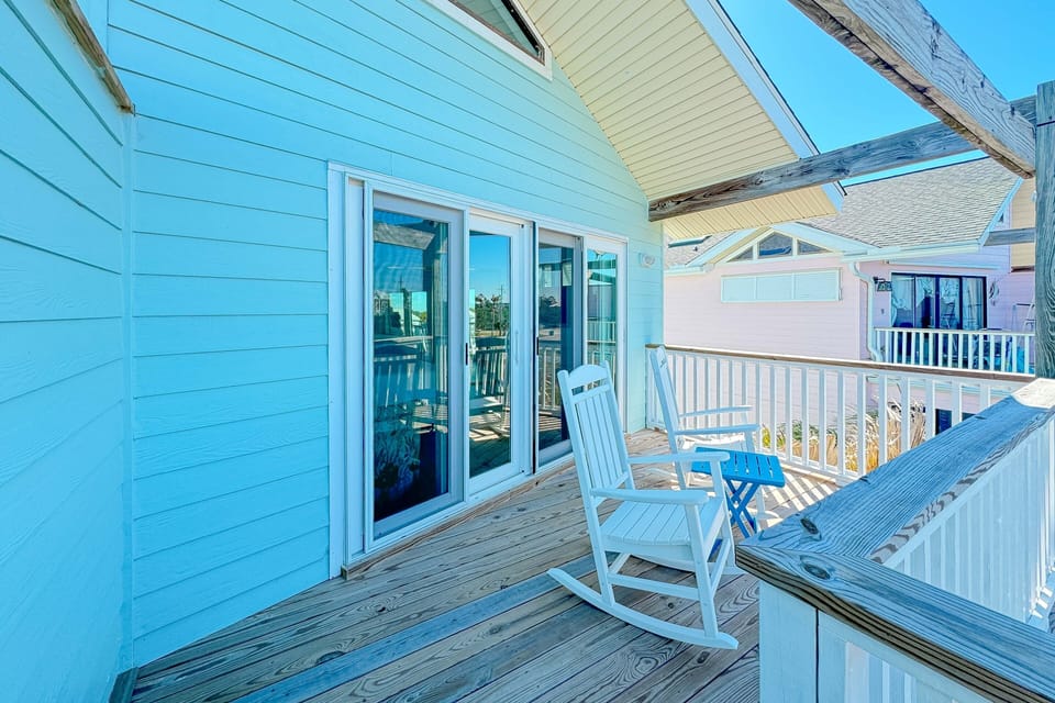 Primary bedroom balcony