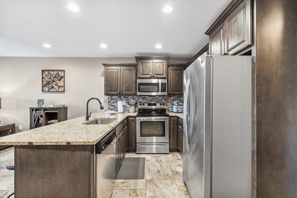 Full Kitchen