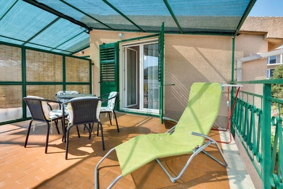 Terrace 1