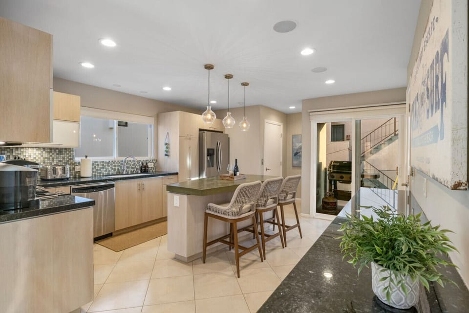 Full kitchen with essential cooking utensils