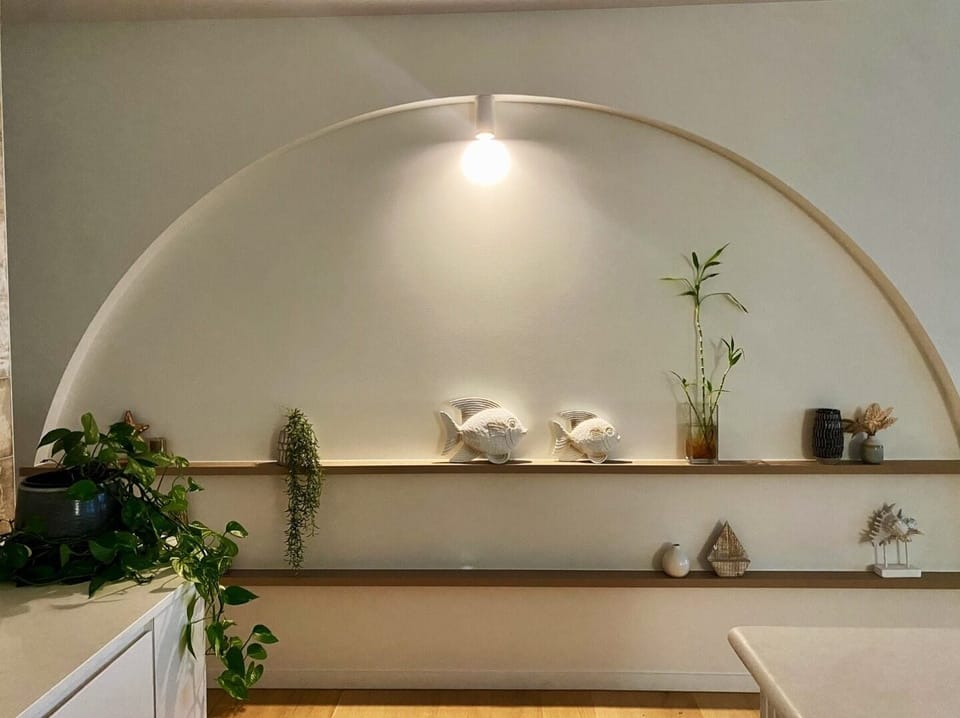 Entry area to the kitchen.