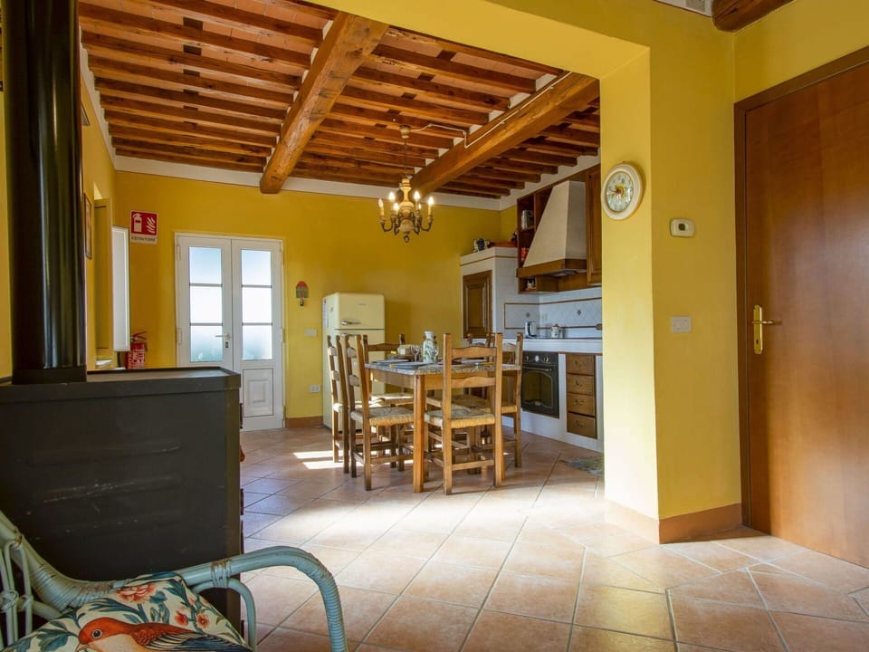 Blue, Water, Water Resources, Body Of Water, Waterway, Coastal And Oceanic Landforms, Sea, Coast, Bank, Lake