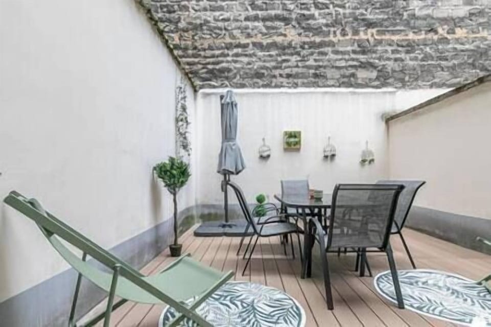 Terrasse avec équipement d’extérieur (10)