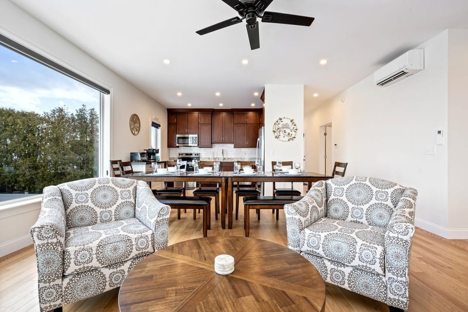 Open living , dining and kitchen area