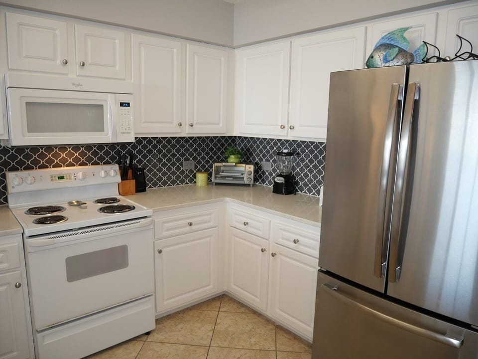 Indoors, Kitchen, Appliance, Refrigerator, Microwave