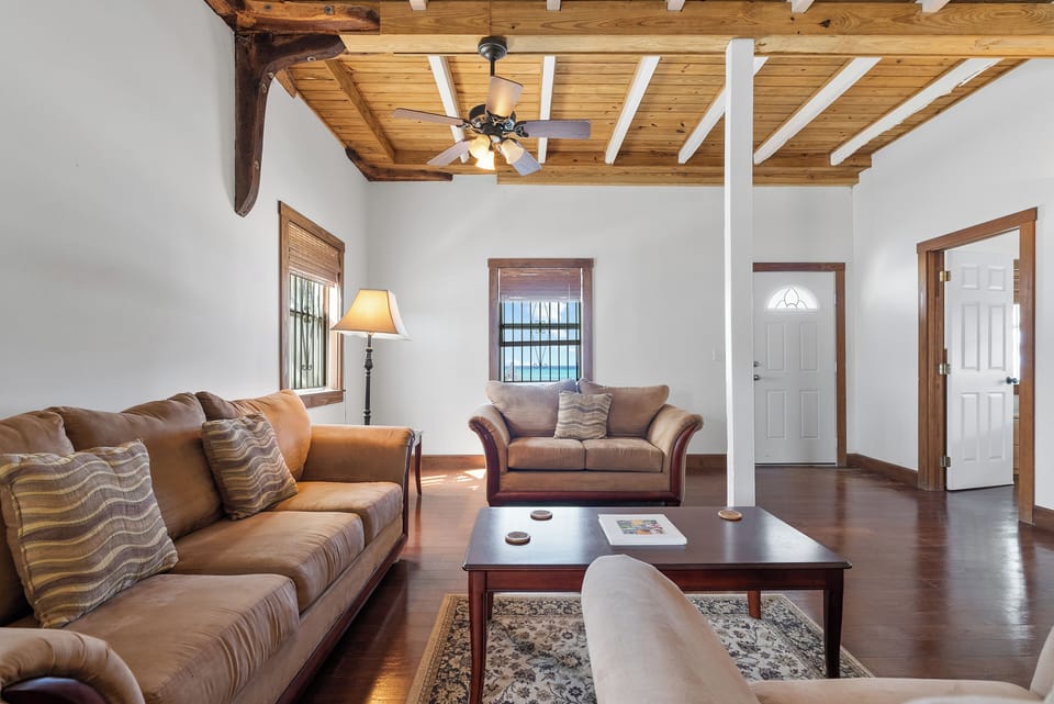 Living Area (1)
