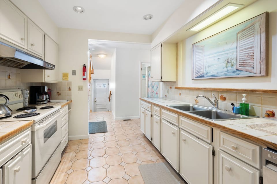 Kitchen #1