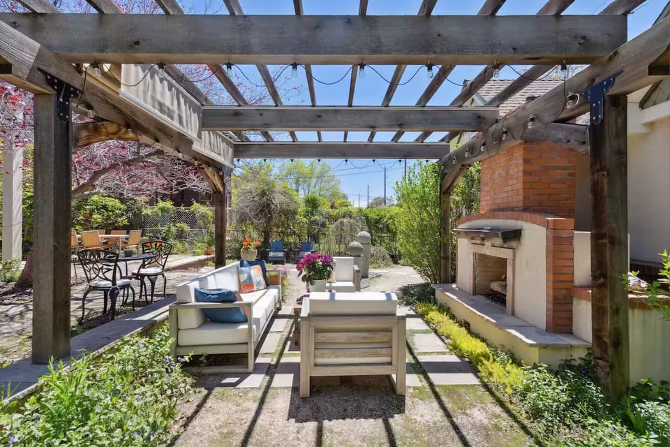 Outdoor sitting area