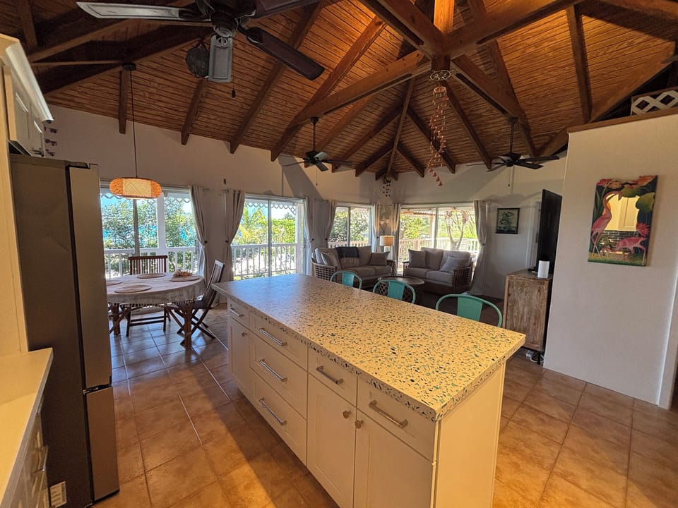 Kitchen/living room area