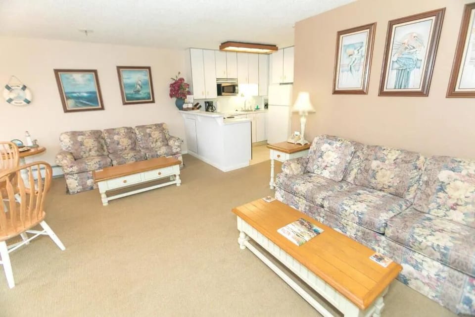 Sip coffee on roomy sofas with space to spread out.