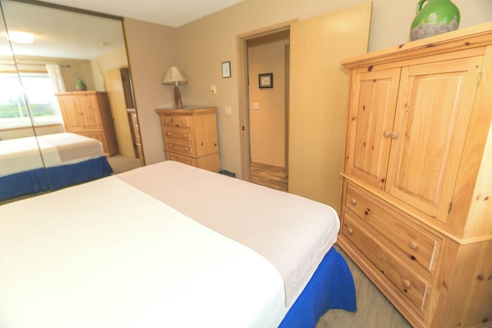 Settle in with plenty of storage for longer, easier stays.