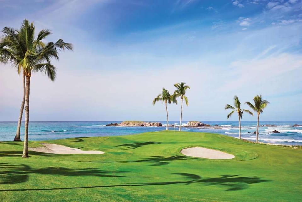 Championship golf nearby
