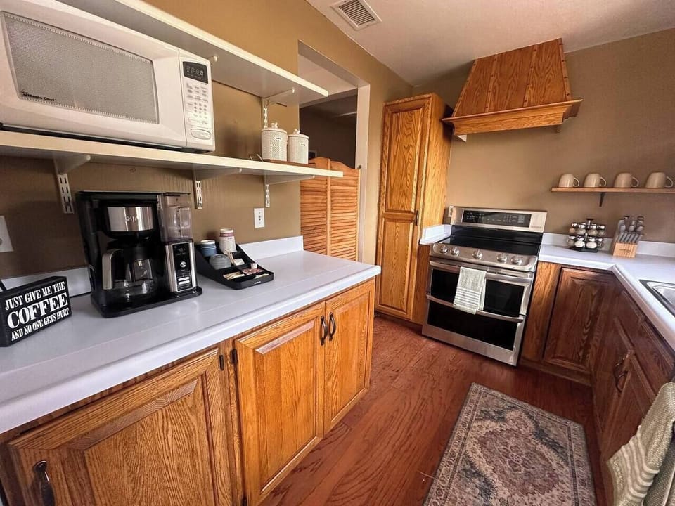 Kitchen (1)